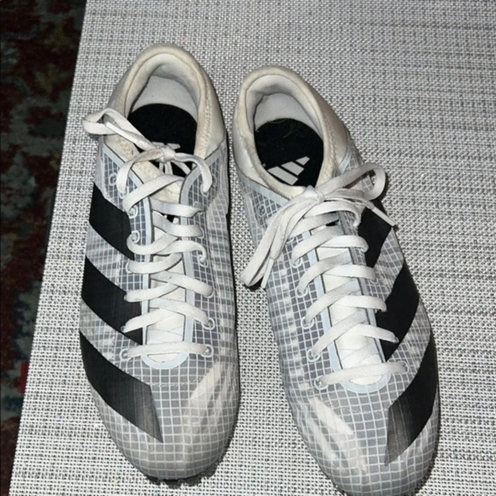 Adidas Black and White ADIDAS Athletic Shoes with Signature Stripes, pre loved